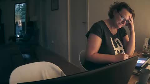 woodwurm and Snoeske online show from March 2025 05:57:02 AM