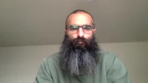 woof_wolf37 online show from February 2026 03:51:02 PM