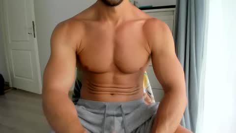Snapshot of woolfiie chatting on June 2026 11:10:01 AM Wolfie online show from June 2026 11:10:01 AM