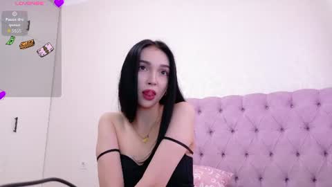 wowitszizu online show from June 2026 01:00:02 PM