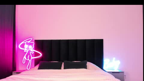 Emi online show from February 2025 05:05:01 AM