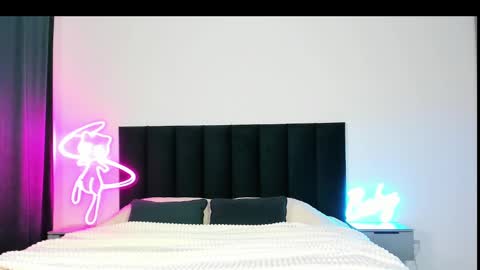 Emi online show from March 2025 05:08:01 AM