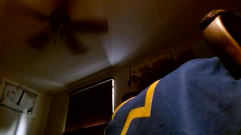 wvuguy1986 online show from December 2025 07:52:02 PM