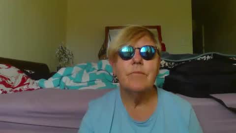 Snapshot of wwwwio chatting on September 2025 12:00:02 AM wwwwio online show from September 2025 12:00:02 AM