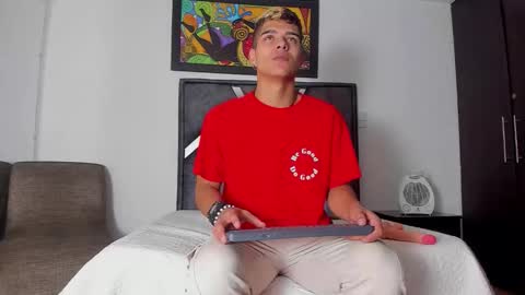 wyatt online show from October 2025 12:06:01 PM