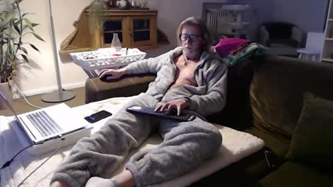 Snapshot of wyattearp64 chatting on January 2025 07:44:02 AM WyattEarp64 online show from January 2025 07:44:02 AM