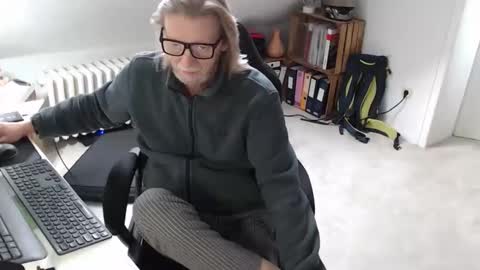 Snapshot of wyattearp64 chatting on December 2025 09:36:02 AM WyattEarp64 online show from December 2025 09:36:02 AM