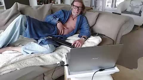 WyattEarp64 online show from April 2026 08:09:02 AM