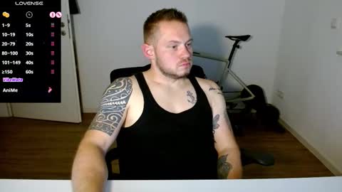 Snapshot of x19marco93x chatting on November 2025 08:52:02 PM x19marco93x online show from November 2025 08:52:02 PM