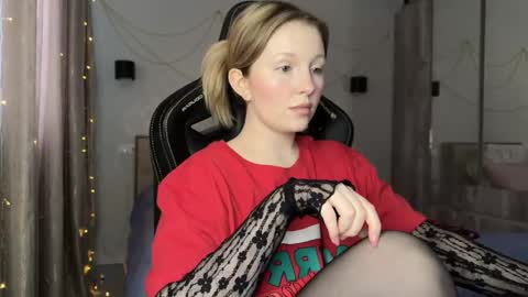 Snapshot of x__ivy_x chatting on December 2024 10:01:02 AM eva online show from December 2024 10:01:02 AM