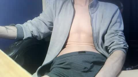 x_patri_x online show from October 2025 02:13:02 PM