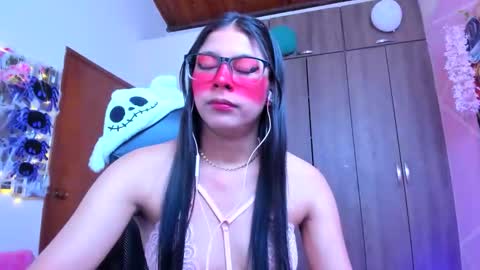 XALLYSONX online show from October 2025 11:22:01 AM