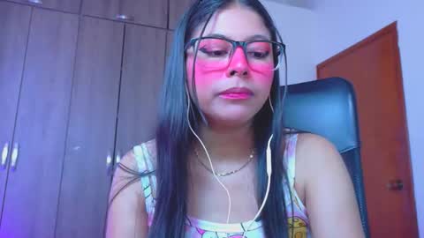 XALLYSONX online show from June 2026 02:33:01 PM