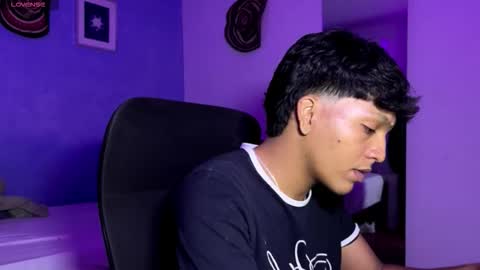 Xander bonnet online show from December 2025 12:07:01 AM