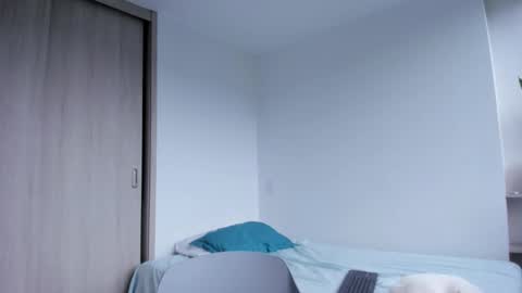 Xavier online show from February 2025 10:47:02 PM