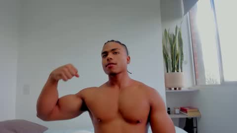 Xavier online show from September 2025 08:36:01 PM