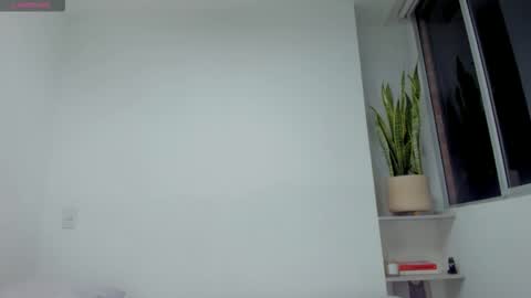 Xavier online show from October 2025 03:56:02 AM