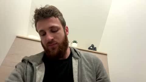 xavou779 online show from January 2025 06:52:01 PM