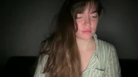 xcharliesa online show from November 2025 08:31:01 PM