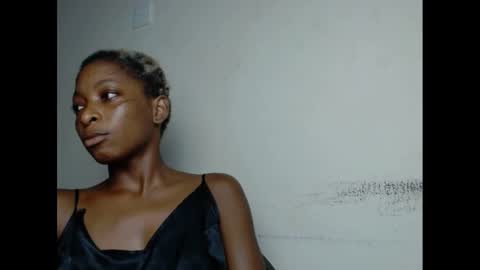 Snapshot of xcreamypussy chatting on December 2024 02:12:01 AM xcreamypussy online show from December 2024 02:12:01 AM