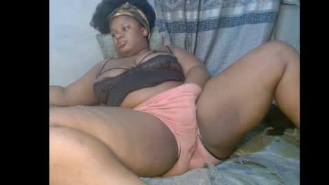 Snapshot of xcumxonxme chatting on January 2025 12:19:02 AM xcumxonxme online show from January 2025 12:19:02 AM