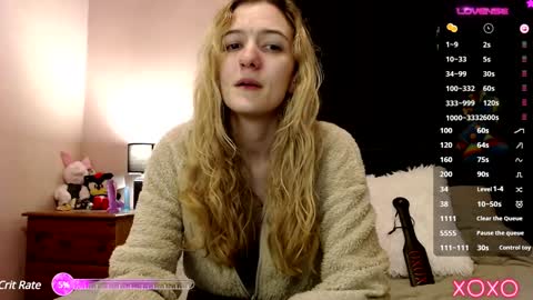 Snapshot of xelliee_rosex chatting on December 2024 07:21:02 PM EllieeRose online show from December 2024 07:21:02 PM