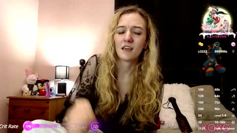 Snapshot of xelliee_rosex chatting on December 2024 05:08:01 PM EllieeRose online show from December 2024 05:08:01 PM