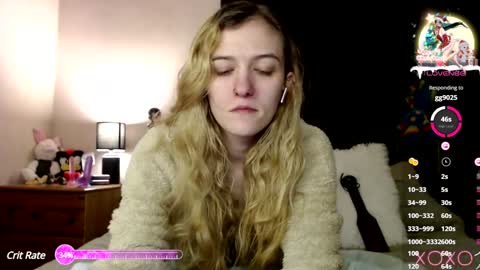 Snapshot of xelliee_rosex chatting on January 2025 12:31:01 AM EllieeRose online show from January 2025 12:31:01 AM