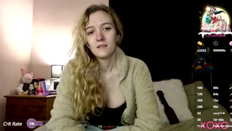 Snapshot of xelliee_rosex chatting on January 2025 10:15:02 PM EllieeRose online show from January 2025 10:15:02 PM
