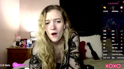 Snapshot of xelliee_rosex chatting on February 2025 10:55:02 PM EllieeRose online show from February 2025 10:55:02 PM