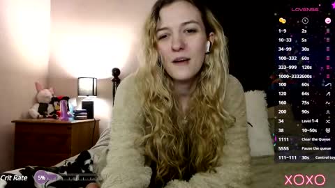 Snapshot of xelliee_rosex chatting on February 2025 01:46:02 AM EllieeRose online show from February 2025 01:46:02 AM