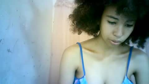 xenna610827 online show from February 2025 12:50:01 PM