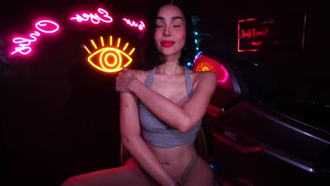 Anne online show from March 2025 02:45:01 AM