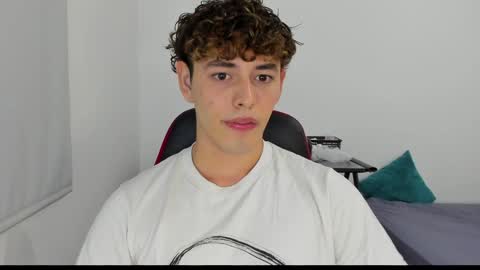 Snapshot of xhans17 chatting on December 2024 04:43:02 AM xhan online show from December 2024 04:43:02 AM