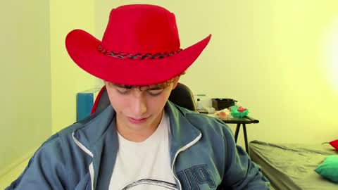 Snapshot of xhans17 chatting on December 2024 09:00:01 AM xhan online show from December 2024 09:00:01 AM