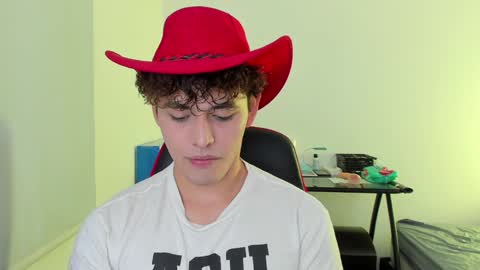 Snapshot of xhans17 chatting on December 2024 09:55:02 AM xhan online show from December 2024 09:55:02 AM