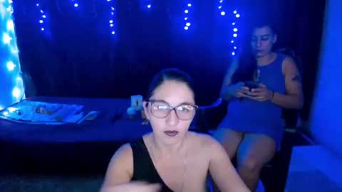 Snapshot of xime_collin77 chatting on January 2025 11:54:01 PM Mistress Ana and Slave Ximena online show from January 2025 11:54:01 PM