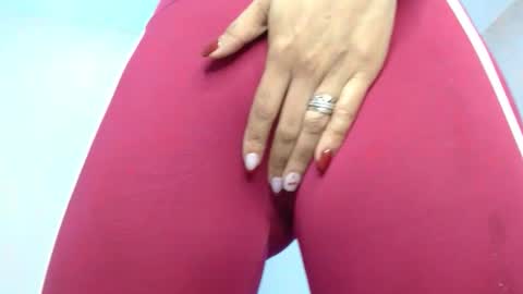 Xime online show from November 2025 04:40:01 PM