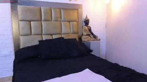 ximena online show from September 2025 09:19:02 PM