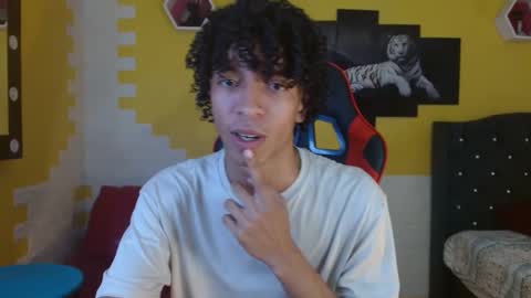 Snapshot of xion_ez chatting on September 2025 10:35:02 PM xion_ez online show from September 2025 10:35:02 PM