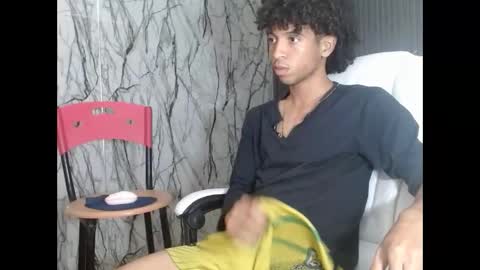 Snapshot of xion_ez chatting on October 2025 10:33:02 PM xion_ez online show from October 2025 10:33:02 PM