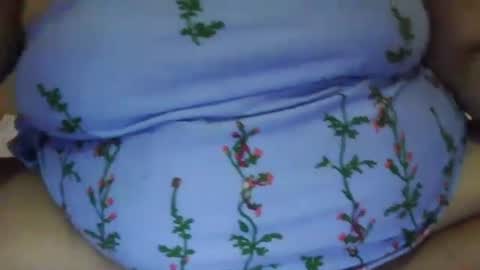 Snapshot of xjuicytits chatting on November 2025 03:07:01 AM xjuicytits online show from November 2025 03:07:01 AM