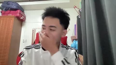 Snapshot of xluminous chatting on December 2024 02:23:02 PM MIKAEL online show from December 2024 02:23:02 PM