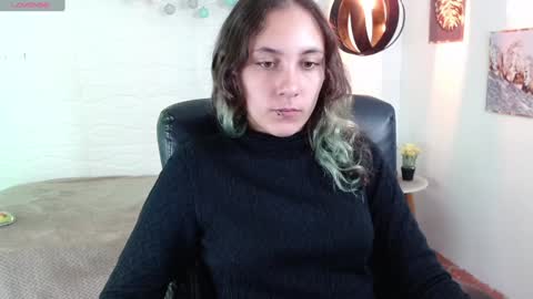 Snapshot of xlunna chatting on January 2025 01:41:02 PM lunna online show from January 2025 01:41:02 PM