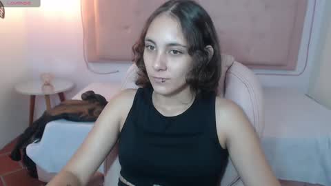 Snapshot of xlunna chatting on March 2025 08:41:02 PM lunna online show from March 2025 08:41:02 PM