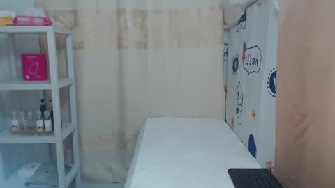 Snapshot of xmaxie_ chatting on June 2026 03:47:01 PM Maxie online show from June 2026 03:47:01 PM