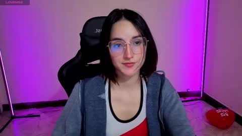 MiaLozano online show from September 2025 08:19:01 AM