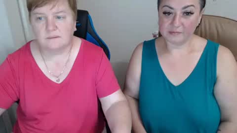 Snapshot of xmollyjanex chatting on September 2025 07:51:02 PM XMollyJaneX online show from September 2025 07:51:02 PM