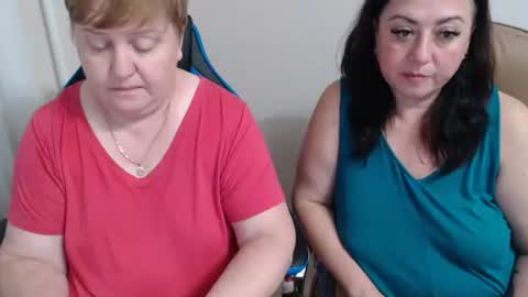 Snapshot of xmollyjanex chatting on September 2025 08:25:02 PM XMollyJaneX online show from September 2025 08:25:02 PM