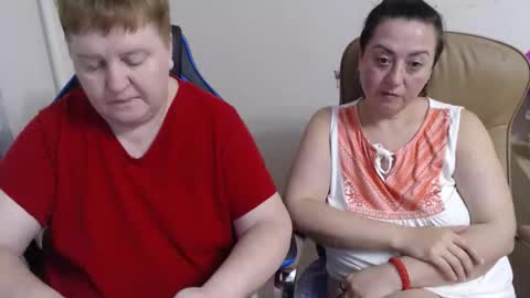 XMollyJaneX online show from November 2025 08:38:02 PM